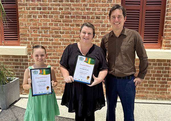 Waste to Art People's Choice Winners Ruthie and Joni with Fraser Coast Mayor Cr George Seymour